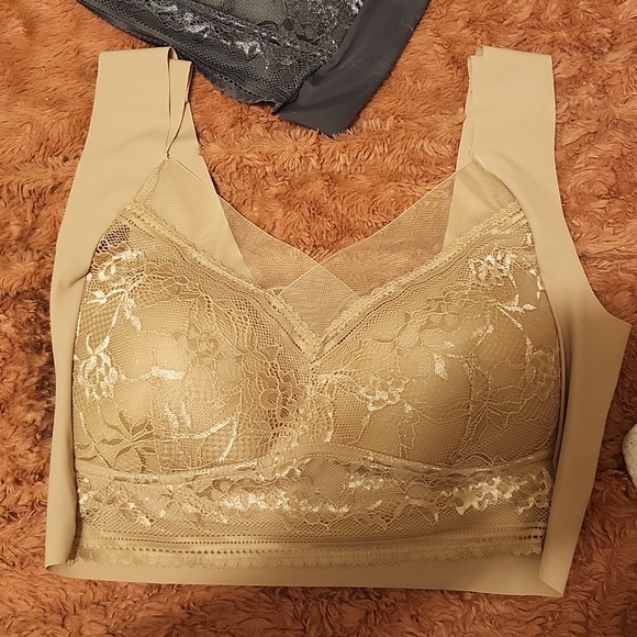 Bralettes - Picture 2 of 6